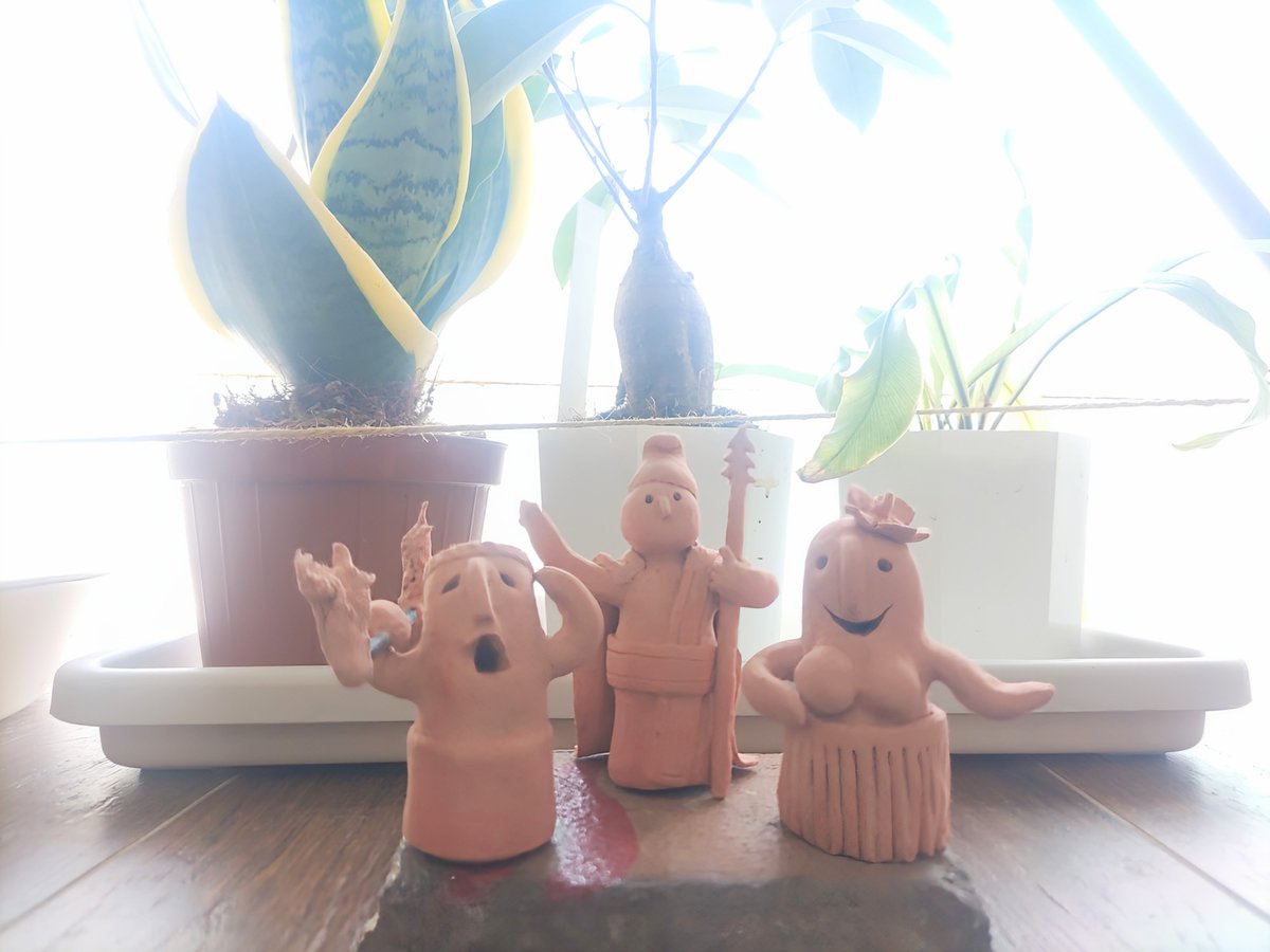 820haniwa's tweet photo. アロハ～🌺

#ハワイアンハニワ
#カメハメハ大王 https://t.co/RHzFcRBbJu