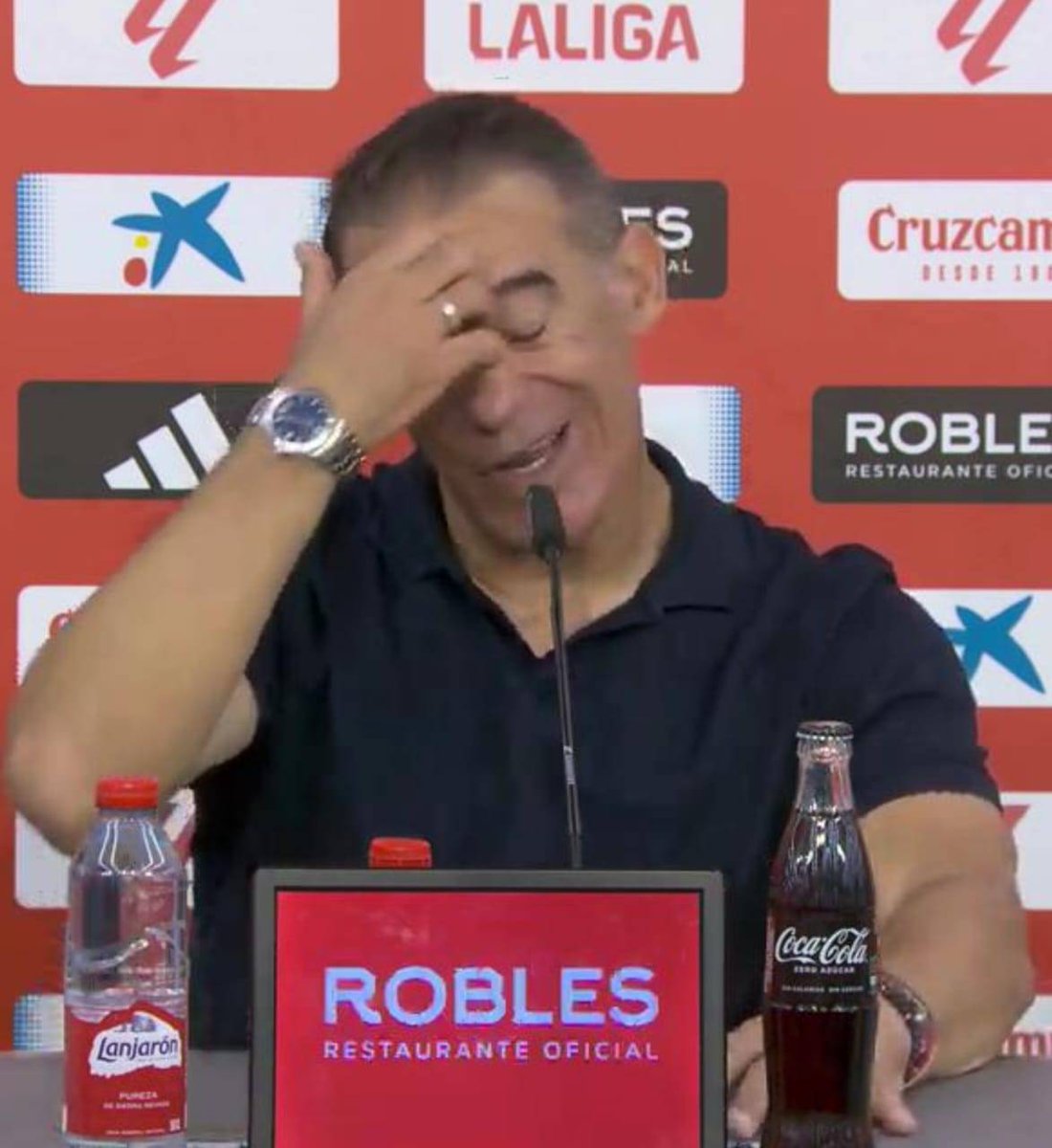 BarcaTimes's tweet photo. 🚨🎙️| Luis García Plaza (Sevilla): "There are some things I can't understand in football. Raphinha not being nominated for the Ballon d'Or is something that I don't understand." #fcblive 🫂 https://t.co/5A0TJiu9uw