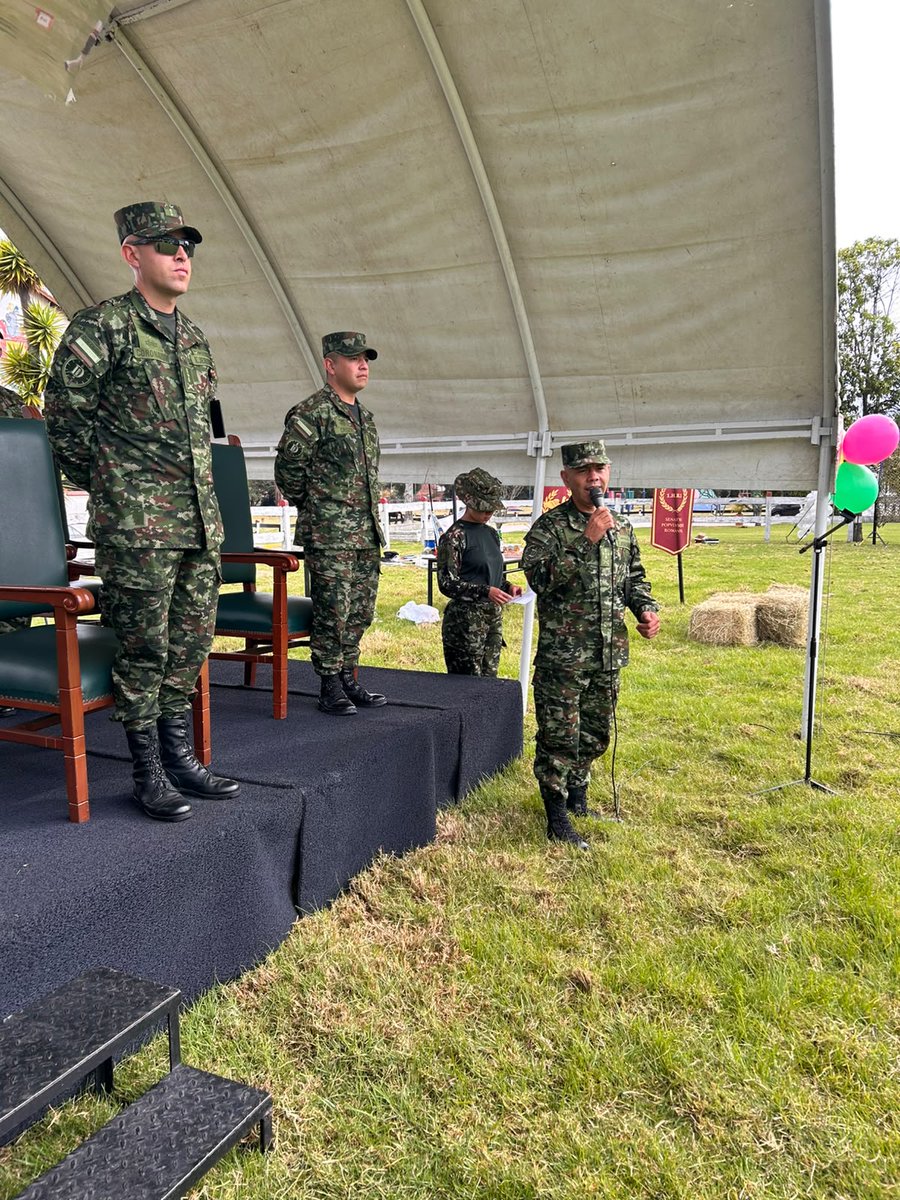 ESMIC_EJC's tweet photo. #EducaciónMilitar ¡Conocimiento, estrategia y trabajo en equipo! La #ESMIC culminó con éxito el XV Match Académico 2026-II, donde nuestros estudiantes pusieron a prueba su condición física y conocimientos sobre las grandes civilizaciones. ¡Formación integral en acción! #LíderesEJC
