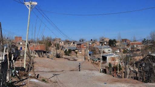 MiltonFriedom5's tweet photo. Neuquen parece Perú. En el interior se vive como un rey https://t.co/JYa9TsyzcE