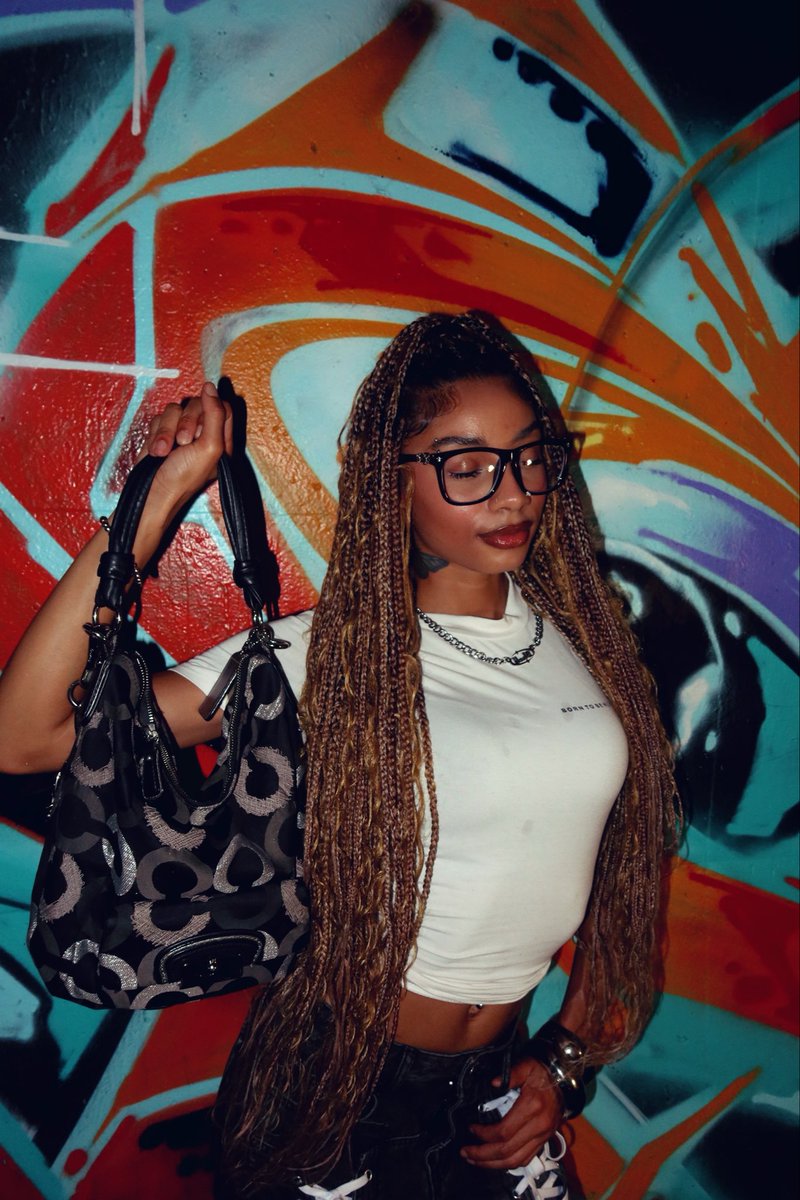 msfairygodmuva's tweet photo. Pretty Pisces🤍 https://t.co/Zvp9UdDWxk