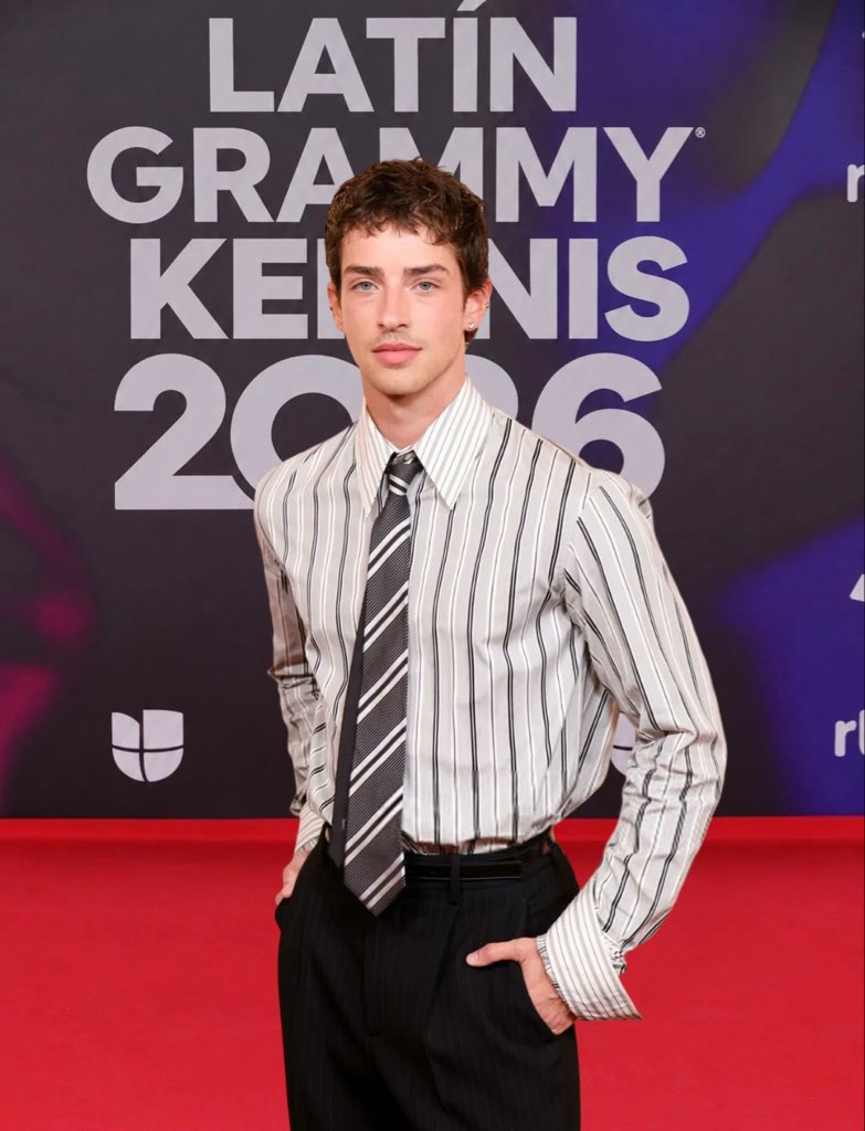 keniadol's tweet photo. — The Kenini @KeniaPopStar coming to tonight’s Red Carpet #LATINGRAMMYs Keninis 2026. https://t.co/xmnmo5IUJI