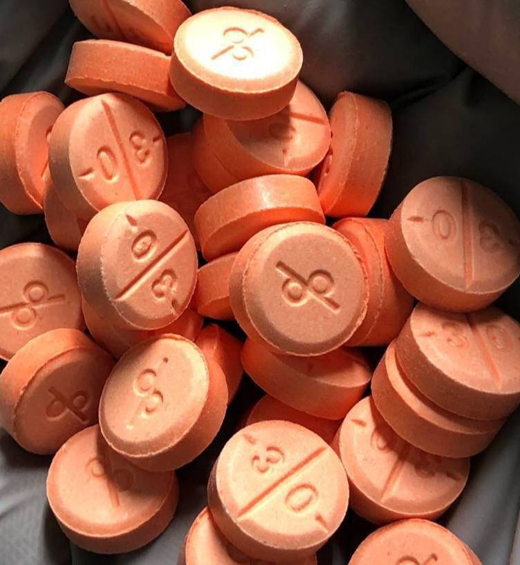 dispensary710s's tweet photo. Adderall available 
Website: https://t.co/DxkwYpEAJm

#adderall #pills #xans #xanax #mdma #zipbound #cocaine #stoners #stone #wax #eddibles #mushrooms #buds https://t.co/RWqIAdiKtY