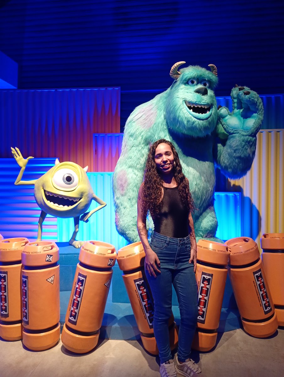 CelleOfici's tweet photo. Mundo Pixar ✨♥️💙 https://t.co/h99AHnxDVh