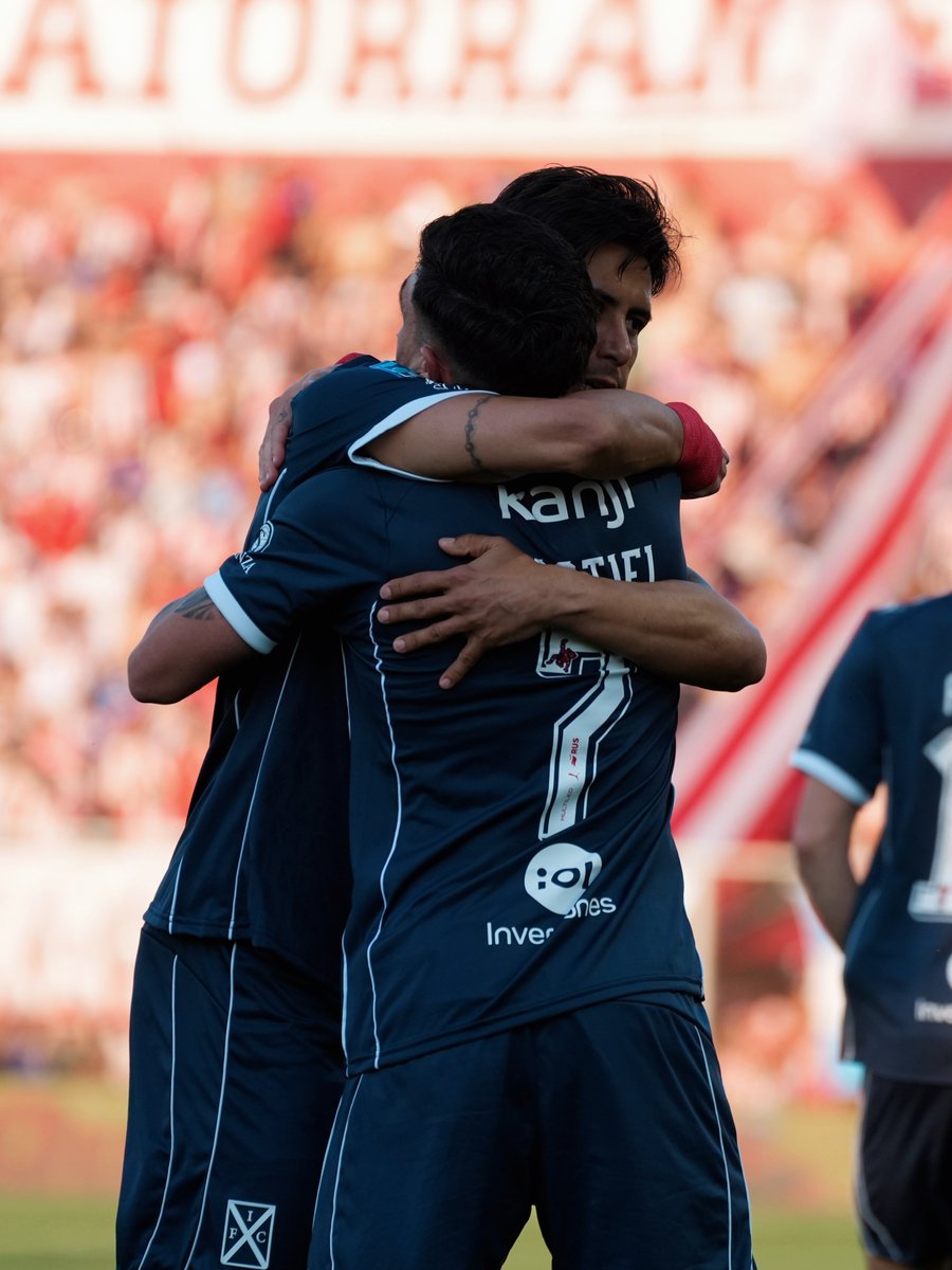 Independiente's tweet photo. Vamos nosotros 🫂

#TodoRojo 🔴 https://t.co/coQTuB7Zji
