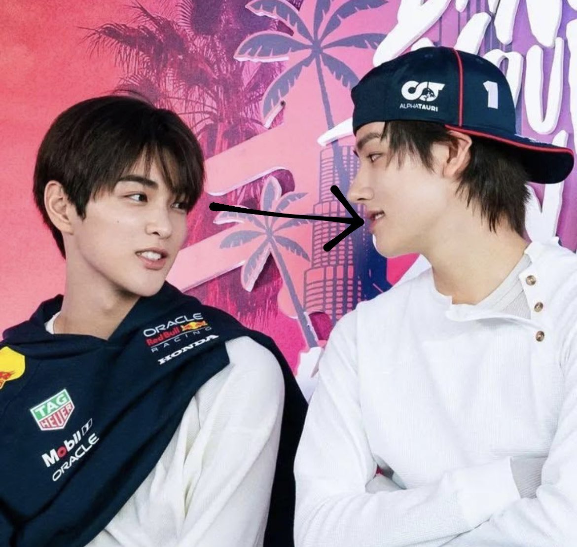 yaoihyeon's tweet photo. the way kh just blatantly stares at sh’s lips even while they’re being photographed is crazy😭hes so down bad for that boy https://t.co/4hQMInc33f