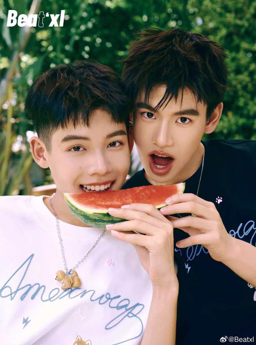 hubboyslove's tweet photo. FOFOS! #YujeenYugene posam para a revista chinesa Beat’xl. https://t.co/fMfD9uI2Sx