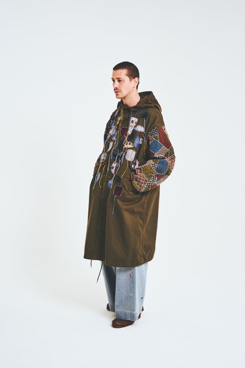 jingooooo1's tweet photo. KUON の Sashiko Crest Snow Parka、めちゃカッコいいけどめちゃたけー。99万円。 https://t.co/CYq0TXfLvk