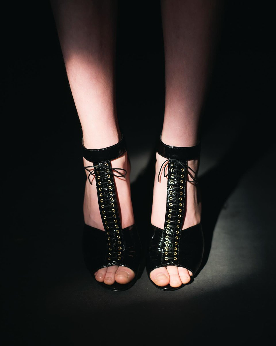 allthingzmuse's tweet photo. Olandria wearing Mugler Fall 2016 paired with Valentino SS 2026 Shoes https://t.co/6gUS7Q5NkI