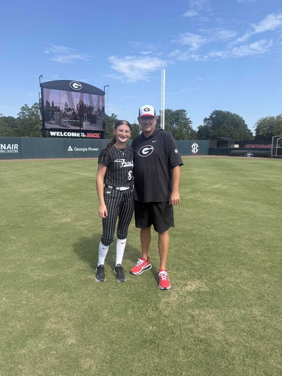 ellanelms2029's tweet photo. Great day in Athens! ❤️🖤
I’m grateful for the chance to compete, learn, and get better! Thank you @UGACoachTony @Syd_finch @chelsw20 @MikeDavo17
Thankful for another great experience and another step in the journey! 
@FuryXhelton @Brandon14Carr @Jimmyhutch8 @CoachMatt2025 @Jeremy_P_Higdon @LadyKnightCoach 
@PrepSoftball @SoftballDown @ExtraInningSB