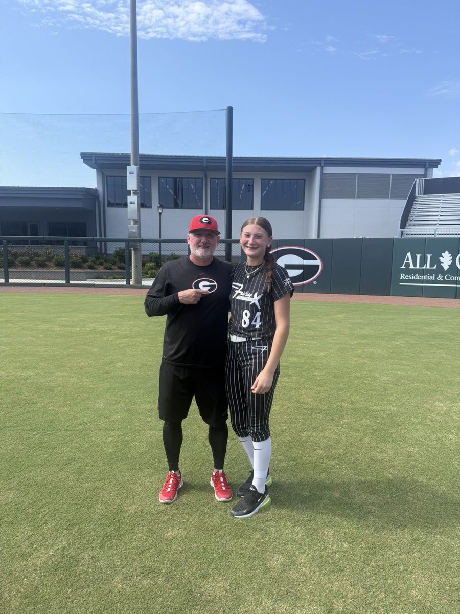 ellanelms2029's tweet photo. Great day in Athens! ❤️🖤
I’m grateful for the chance to compete, learn, and get better! Thank you @UGACoachTony @Syd_finch @chelsw20 @MikeDavo17
Thankful for another great experience and another step in the journey! 
@FuryXhelton @Brandon14Carr @Jimmyhutch8 @CoachMatt2025 @Jeremy_P_Higdon @LadyKnightCoach 
@PrepSoftball @SoftballDown @ExtraInningSB
