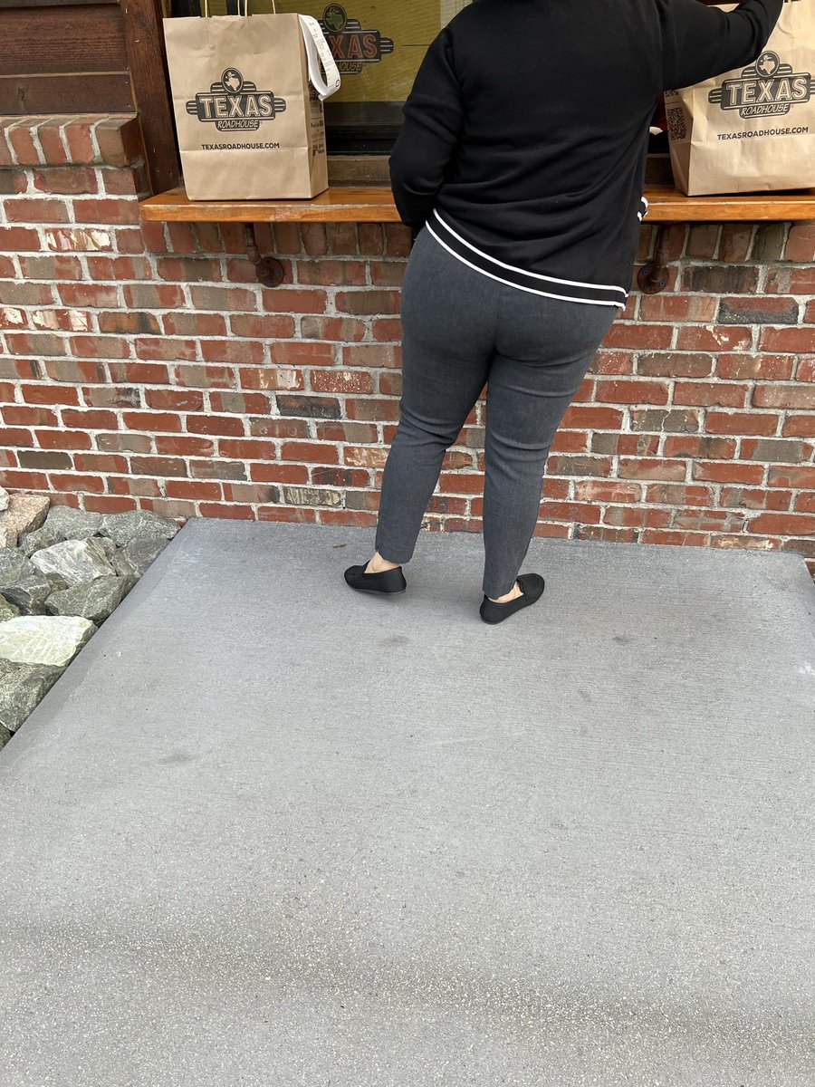 MarioVI2233's tweet photo. #candid #creepshot #candidass https://t.co/lH81cNtQNE