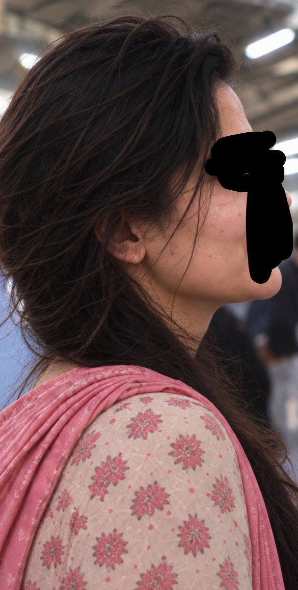 Nodduuu1's tweet photo. @lenatheplug Hey guys this is @jakol36502 they're in search of there first bbc bull in Mumbai 
Help them https://t.co/Y3Z93v0yq4