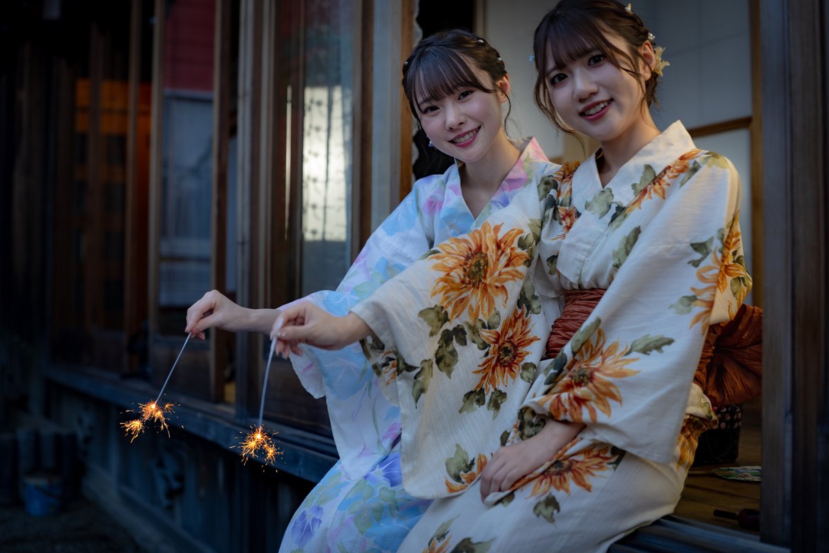 ktmrmt's tweet photo. model：ありささん / みさとさん

#ポートレート #浴衣 #花火
#古民家ベスト https://t.co/YjBp3v5nuG