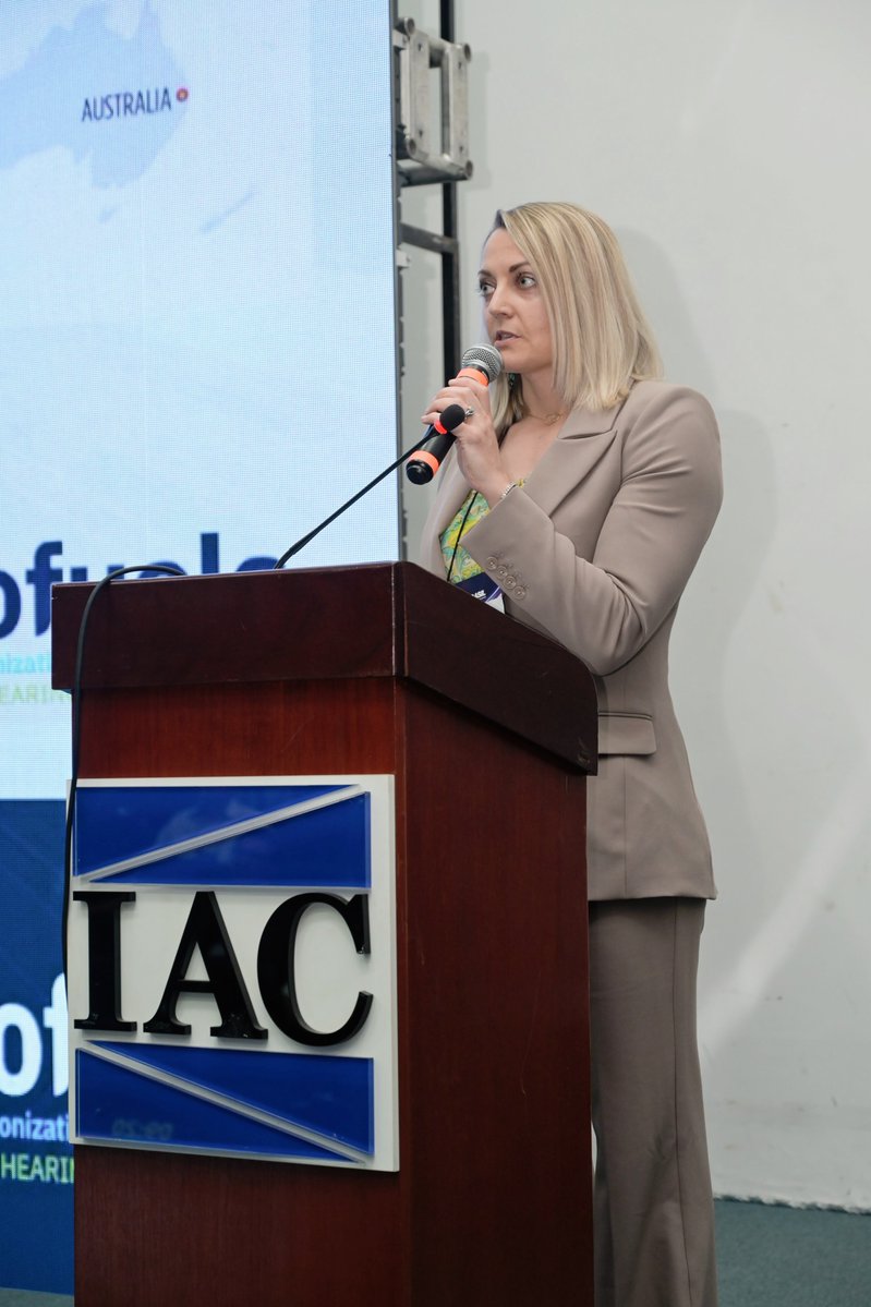 usgrainscouncil's tweet photo. 📸 Photo of the Week: Koch Speaks at IEA Bioenergy Hearing in Brazil

Last week, U.S. Grains & BioProducts Council staff traveled to Campinas, Brazil to attend the International Energy Agency's Task 39 Industry Hearing.

Pictured, USGBC Director of Global Ethanol Export Development Alicia Koch speaks about the international regulations, certifications and infrastructure supporting global biofuel use in the transportation sector.

#PhotoOfTheWeek #Grains26 #Ethanol