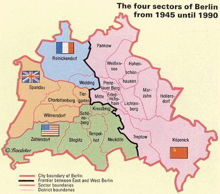 pfbarbadillo's tweet photo. Berlín vuelve a estar dividido y casi por la misma línea del Muro, pero ahora el lado oriental, en vez de rojo, es azul (AfD)... y el lado occidental es 'woke'.

⬇️ Mapa tomado de @jorgegar_esp https://t.co/rRdEiZP4zl