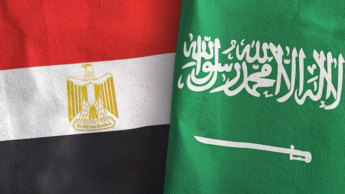 SaudiArabitcr4's tweet photo. مصر:  أمن السعودية وأمن مصر كلا لا يتجزأ.
#شكرا_لرجال_الدفاع_الجوي https://t.co/2QEXxM5sZY