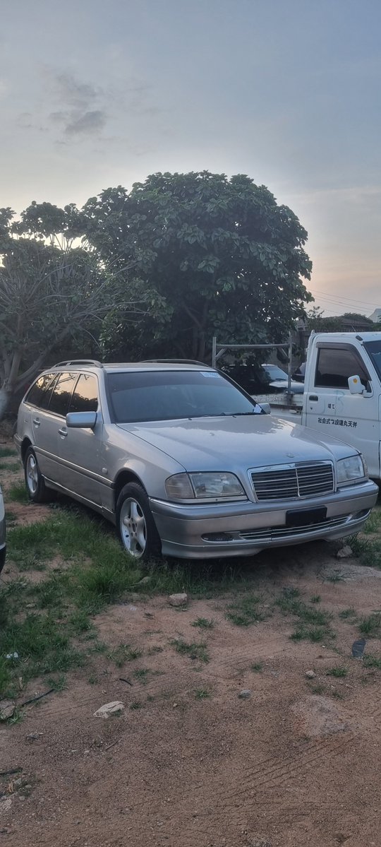 umarjibreel's tweet photo. EXTRA CLEAN USED 
BUY AND DRIVE 
M-BENZ C230 SW
MANUAL DRIVE 
PRICE:*4,500,000.*
LOCATION: ZARIA 
08131898878 https://t.co/5y8t02feNS