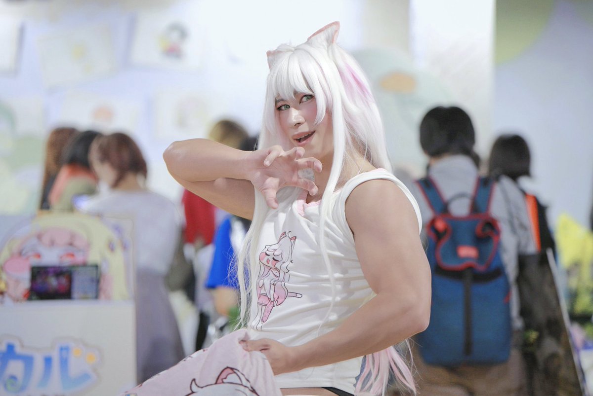 s_ichinohe321's tweet photo. おはようᕙ( ˙꒳ ˙ )ᕗ
コミーとは去年のTGSで初めましてでした🐾
最終日、よろしくお願いします💪

←2025                              2026→

2枚目 📸@hibari_cam https://t.co/fAQ2yx0V3X