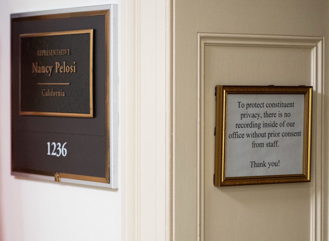 Badhombre's tweet photo. You have a sign hanging outside your taxpayer-funded congressional office telling the public, including journalists, they need prior consent from staff to record.

You’re allowed to set rules and limits on who can “do journalism” in your office, but the President can’t? https://t.co/LmoBmpbtgy