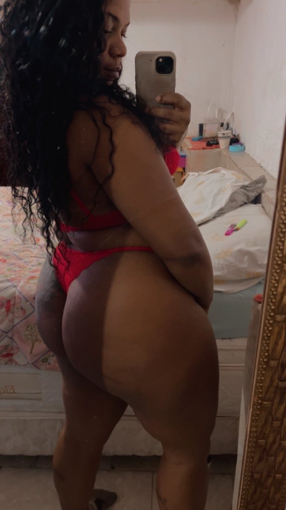 maruaquente's tweet photo. Adoro vermelho ❤️‍🔥 https://t.co/glgJVJazjR