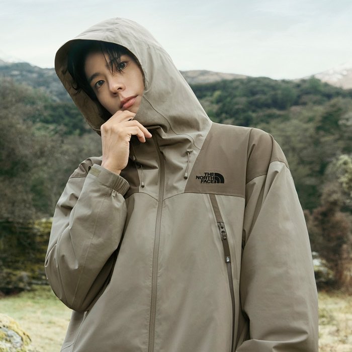 kichan1013bogom's tweet photo. @BOGUMMY 🩷
2026年 9月 20日 日曜日 ︎︎☁
おはようございます
シックな色の秋冬コレクション🍂
#ノースフェイス「2026秋冬の新作」🗻
(ニュージーランドでの撮影: 2026年7月中旬頃)…季節は先取りね😊ステキ🩵
今日も良き一日でありますように𓂃🍀
#parkbogum
#박보검
#パクボゴム
#thenorthface https://t.co/fj2YIrRzxF