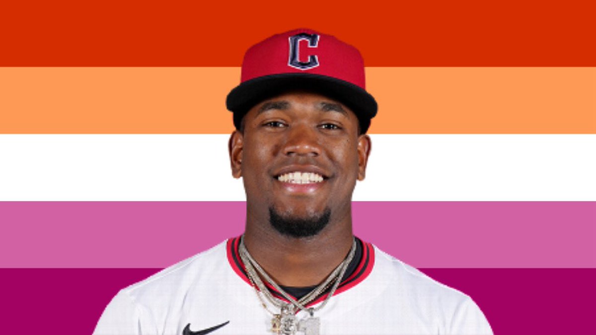 naylorpilled's tweet photo. Don’t think I forgot #westandfortheflag https://t.co/IkxpGfK7zH