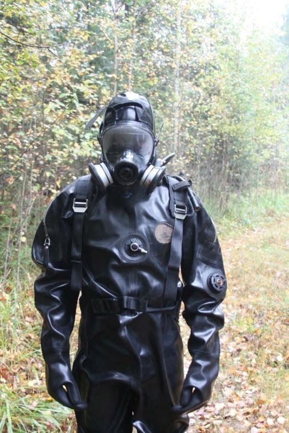 Gearvaultblog's tweet photo. Looking for gear like this? 🤿🖤 I have various new &amp; pre-owned diving/drysuit gear available. DM me if interested or looking for something specific. https://t.co/nGortXa1nf