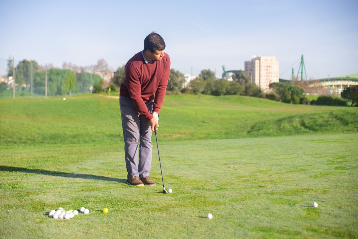 Swaggersalmon's tweet photo. The office forum introduced me to a gardener beside the river walkway. We lined up Saturday course choices at the park pavilion under autumn color, and the pairing worked. #GolfDay #ActiveLeisure https://t.co/MtVl2TGFjA