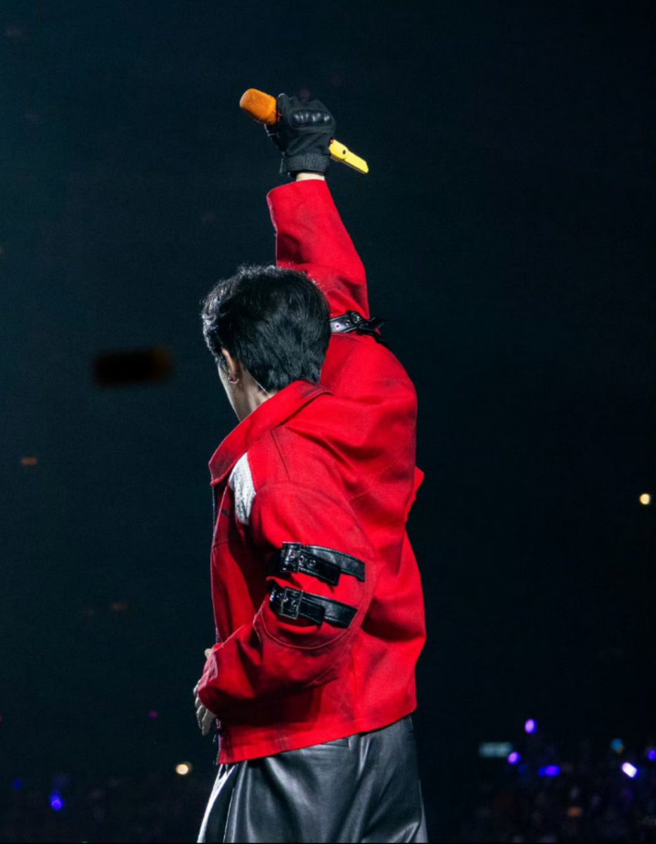 Lilie_XQ's tweet photo. I still remember how emotional your debut day was. You faced so much unfair slander and got teary-eyed,wn you deserved nothing but praise and appreciation
But you've risen above it all and outgrown everyones limit they placed on u
SHINE BRIGHTER SUNSHINE,ITS ONLY THE BEGINNING 🫶🏻 https://t.co/KoLNLZ06MR