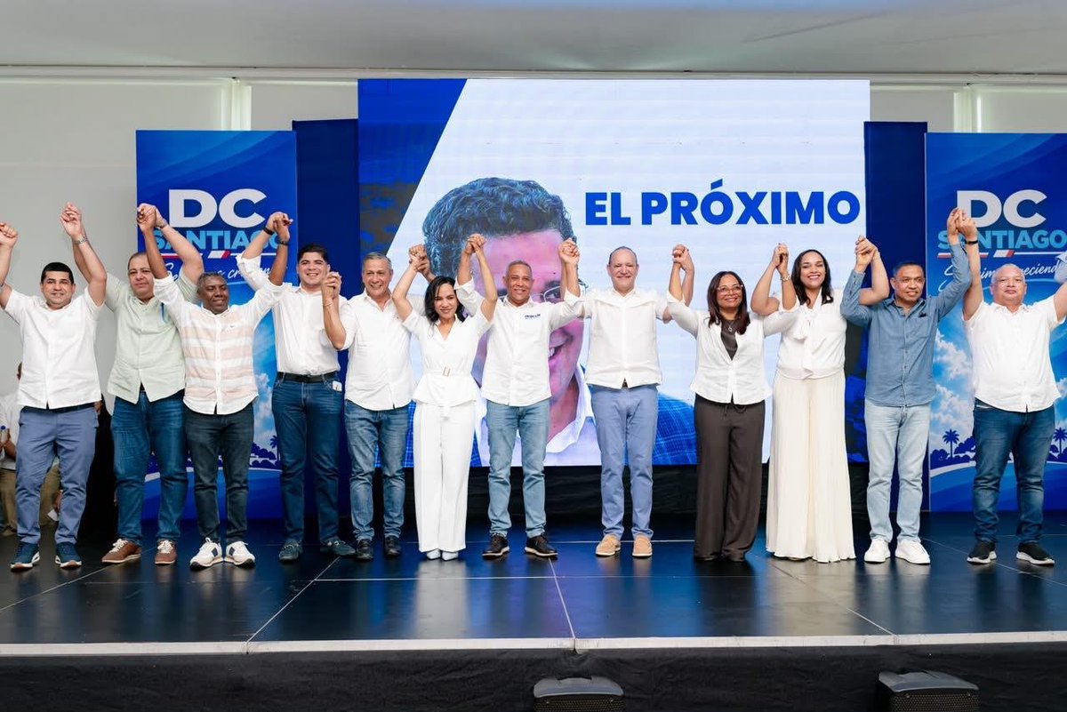 elnuevodiariord's tweet photo. El proyecto político de @DavidColladoM  realiza encuentros simultáneos en cuatro regiones del país.

Los encuentro se realizan en Santiago, Mao, Higüey y Bahoruco, con la participación de senadores, diputados, alcaldes, regidores, autoridades electas y dirigentes provinciales y municipales.

#ElNuevoDiarioRD