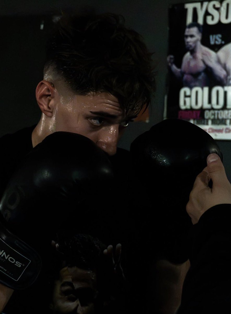 mernoskettinews's tweet photo. 🔜🥊 https://t.co/yEXwmSJ09f