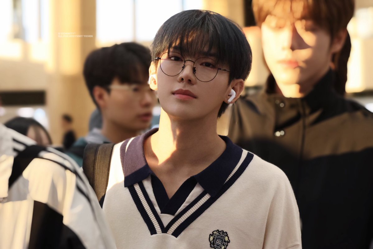 YiChenity_'s tweet photo. 260920 GMP🛫

#YICHEN #이첸 #亦辰 #イチェン
#MODYSSEY #모디세이 https://t.co/jx7ErGf2cm
