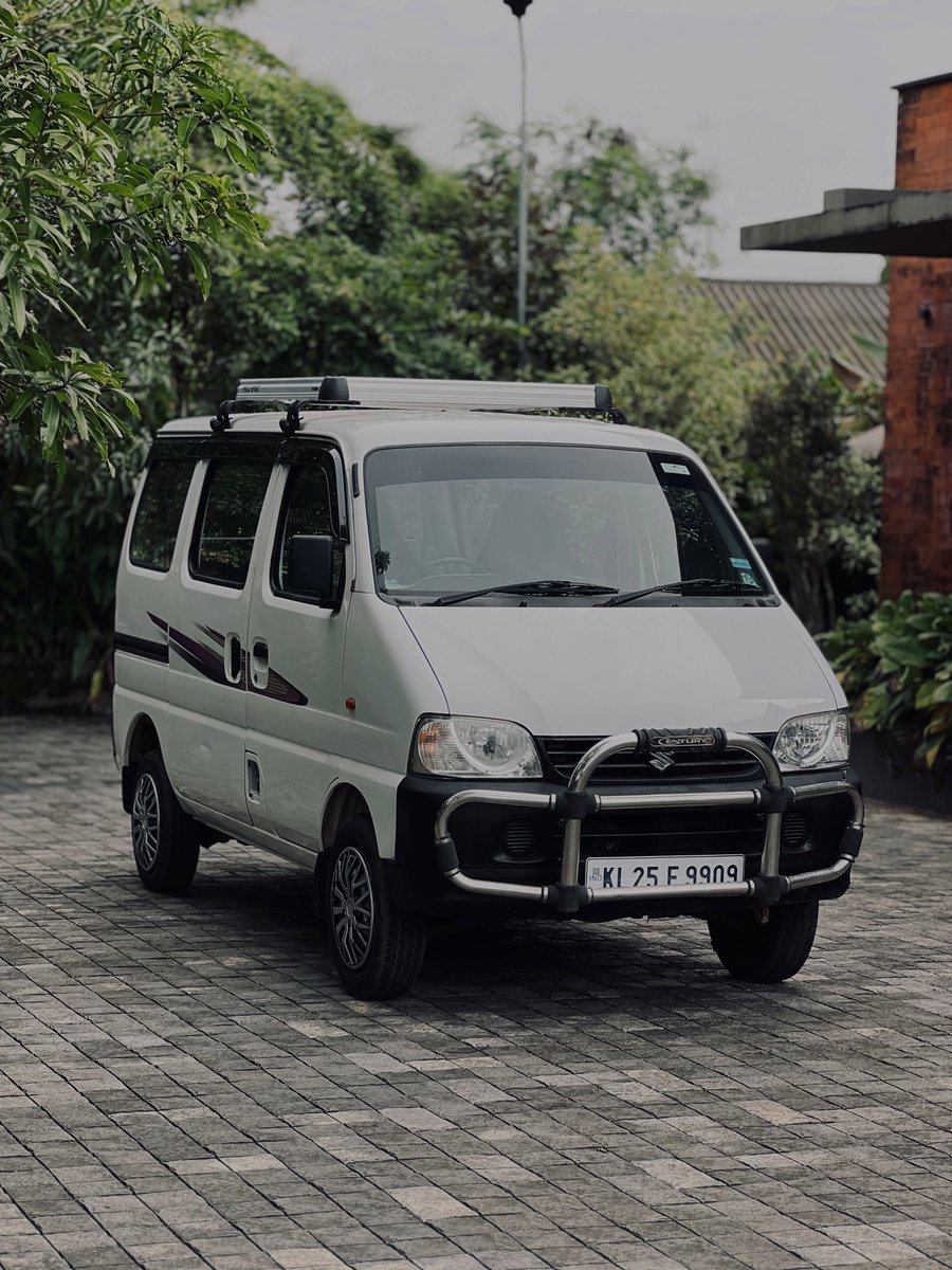 alesitastark's tweet photo. Maruti Eeco AC, 2014 model, 74, 000 km, third owner, 5-seater, new insurance, no replacement. Price: 260, 000. https://t.co/2xaFe1dMEK