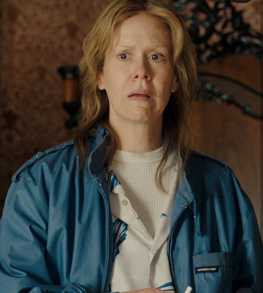 AQMR97's tweet photo. Tuvieron que recurrir a otros casos,para dar un mensaje que con el personaje principal de la serie no lograron completar.Yo hubiera contado la historia de Aileen Wuornos y de apoyo la de Lizzie,porque sinceramente era mucho más interesante y se ajustaba al mensaje que querían dar https://t.co/i2GBRtJBiH