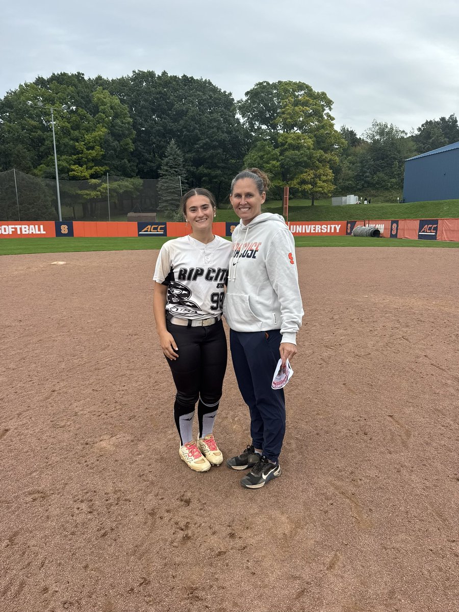 taylor_ng10's tweet photo. Thank you so much to @CuseSB for a great camp today! Loved the layout of the camp and how it was run. I had a great experience and got helpful tips to use during the recruiting process and for training. Go Orange! https://t.co/fZNmJdTelN