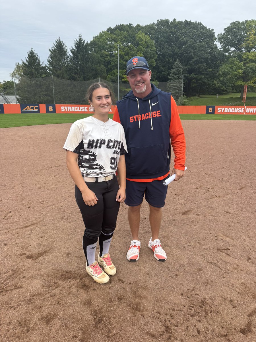 taylor_ng10's tweet photo. Thank you so much to @CuseSB for a great camp today! Loved the layout of the camp and how it was run. I had a great experience and got helpful tips to use during the recruiting process and for training. Go Orange! https://t.co/fZNmJdTelN