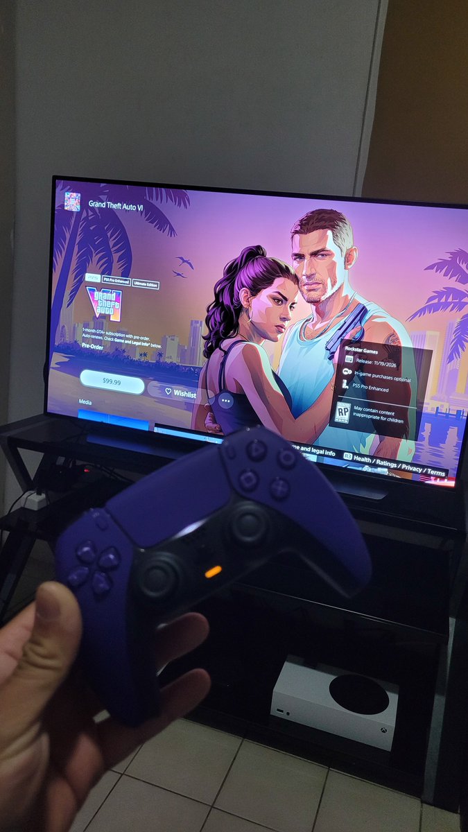volcom379's tweet photo. @captainmelody GTA 6 > PLAYSTATION 5 &amp; XBOX SERIES S 🎮🎮🎮🤔 https://t.co/ODje0x4FDM