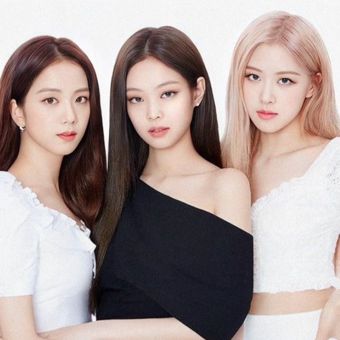 LALISA_twts's tweet photo. 📊 Biggest K-Pop soloists on music platforms worldwide (currently): 🌍

1. LISA
2. ROSÉ 
3. JENNIE
4. JISOO

Note: Lisa is also the most consumed female K-Pop artist worldwide right now! https://t.co/A4lEt0xP1W
