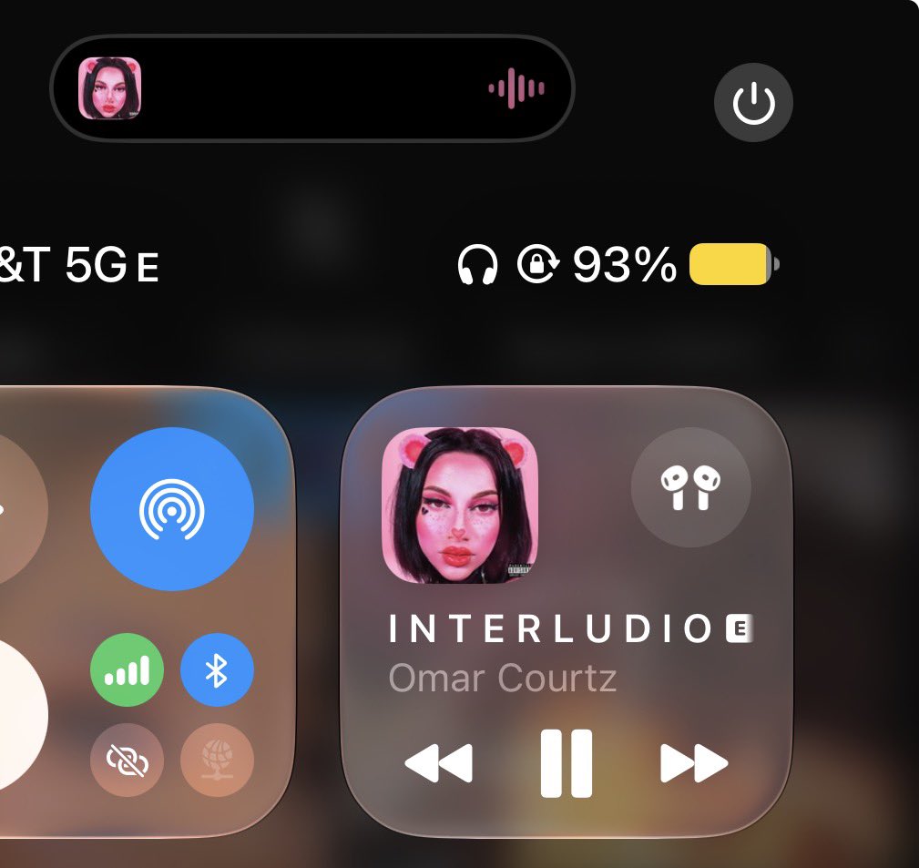 AAnguel_S's tweet photo. Just got off a 12hr shift and this is my battery % … https://t.co/WajFhYg8eG