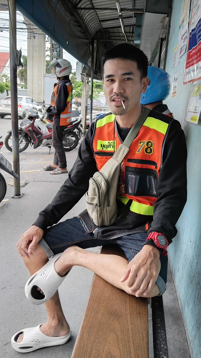 9lnfa's tweet photo. 100 คน ทักผมก็ รัก ทุกคนขนาด เมียเพื่อน
ทักมา ผมยัง รัก เลย 🤣🤣🤣 https://t.co/o2Tg2wPdff