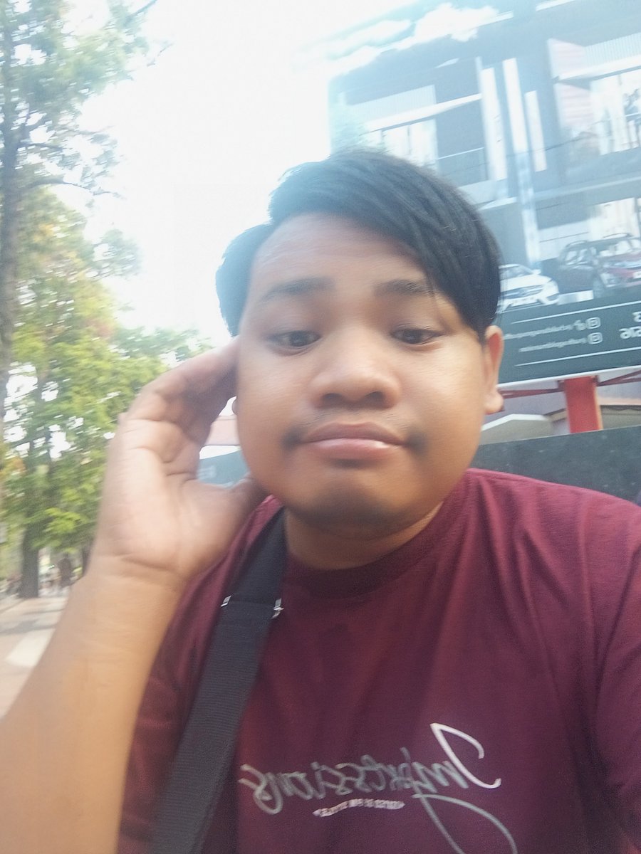 imasputra12's tweet photo. Semangat jual es mambo dan realgood
Minggu CFD pagi
Ready es Mambo 30pcs
Ready es realgood 60pcs
Jalan raya darno surabaya
#rezeki #bisu #tuli #jual #minggu https://t.co/kCQBHpXmMB