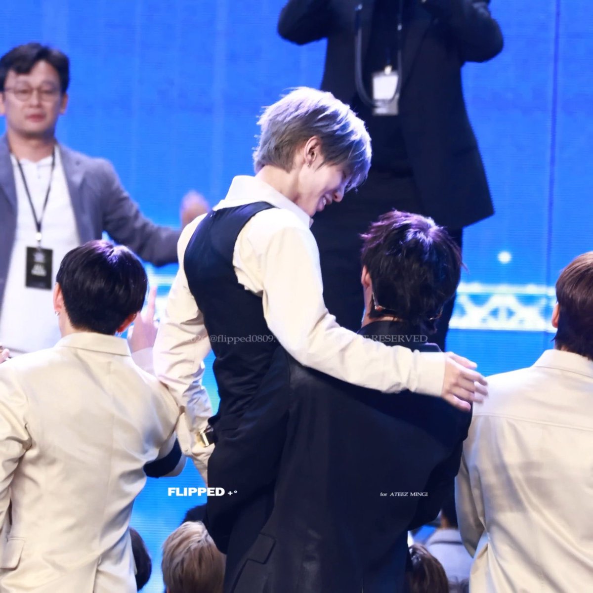 susemi_ming's tweet photo. 아니 이거 웨딩스냅 아니라고?;;;;; https://t.co/bIJ6Ltwxsp