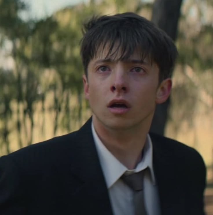 fleurrdove's tweet photo. he looks so good when he's going through hell can someone pleaseeee strap him to a chair and make him bleed https://t.co/ZczhFioS0R