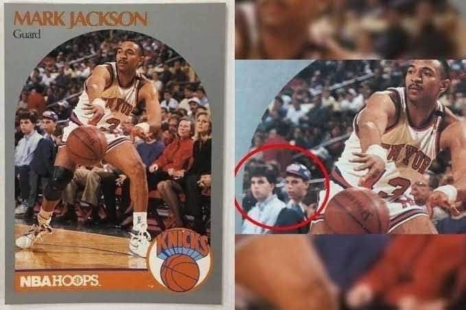 _NBAESP_'s tweet photo. LA TARJETA DE COLECCIÓN CON LA HISTORIA MÁS ATERRADORA 

  En el 1990 se tomó una foto de Mark Jackson mientras hacía un pase de rebote cerca de la línea lateral en el Madison Square Garden, la misma foto Que seria inmortalizada en una tarjeta. Sentados en el extremo izquierdo de la imagen había dos jóvenes viendo el partido.  Los ávidos fanáticos de las cartas identificaron a estos dos como los hermanos Menéndez, Lyle y Erik.

 En agosto del 1989, estos dos cometieron el horrible crimen de asesinar a sus padres en su casa sin que nadie lo supiera.  La pareja luego reclamó un pago masivo del seguro que les permitió vivir un estilo de vida lujoso.  Tanto Lyle como Erik gastaron ese dinero para comprar relojes, ropa y autos caros.  

  Entre los artículos que compraron estaban entradas para un partido de baloncesto en el Madison Square Garden, donde eventualmente serían inmortalizados en una tarjeta de la NBA.
 
  Los hermanos finalmente fueron arrestados en marzo de 1990. Fue solo hace unos años cuando los fanáticos con ojos de águila vieron a los dos en la tarjeta de Jackson y autenticaron su presencia en ese juego.
