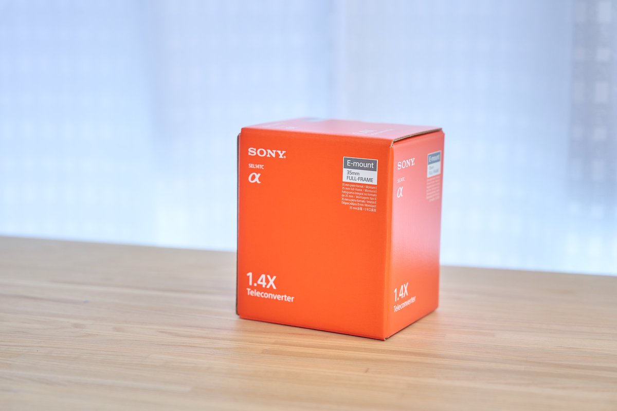 jaga_farm's tweet photo. 運動会に向けてテレコン SONY SEL14TCが届いたなり。

普段はマクロと使う。 https://t.co/a2ix5aDvEN