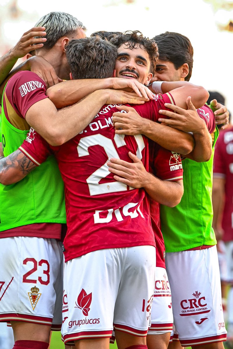realmurciacfsad's tweet photo. 😊 ¡Feliz domingo murcianistas! https://t.co/X73o1qtRf0