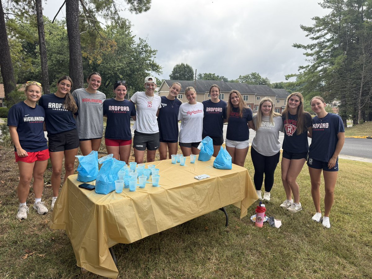 RadfordWLAX's tweet photo. Color Run at Belle Heth Elementary this morning. How had more fun? https://t.co/lwBCo3IEAM
