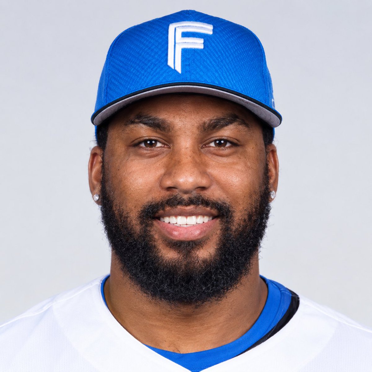 yama201131's tweet photo. カストロ、ラオ、レイエスの顔を混ぜたら…
#lovefighters
#カストロ
#ラオ
#レイエス https://t.co/V4lGPQZBuN