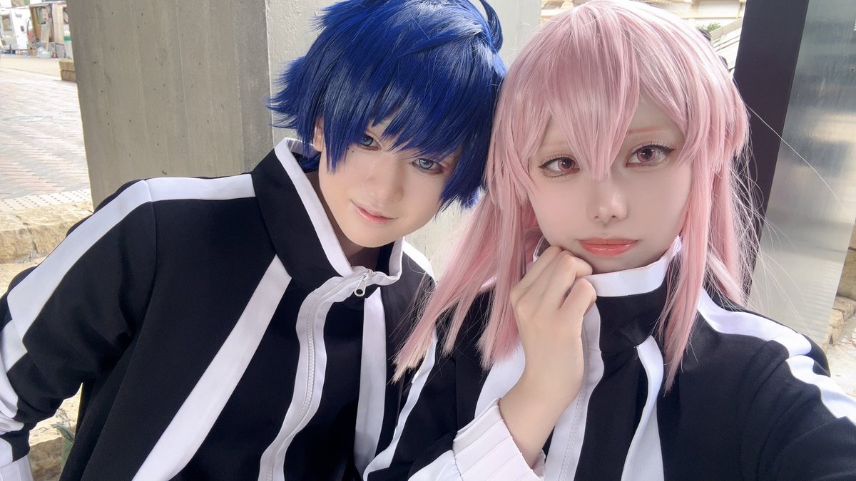 shuka__cos's tweet photo. 着替え終わりました！
四季(@fuka___cos ）と一緒にいます！！ https://t.co/tYVJn2AVQx